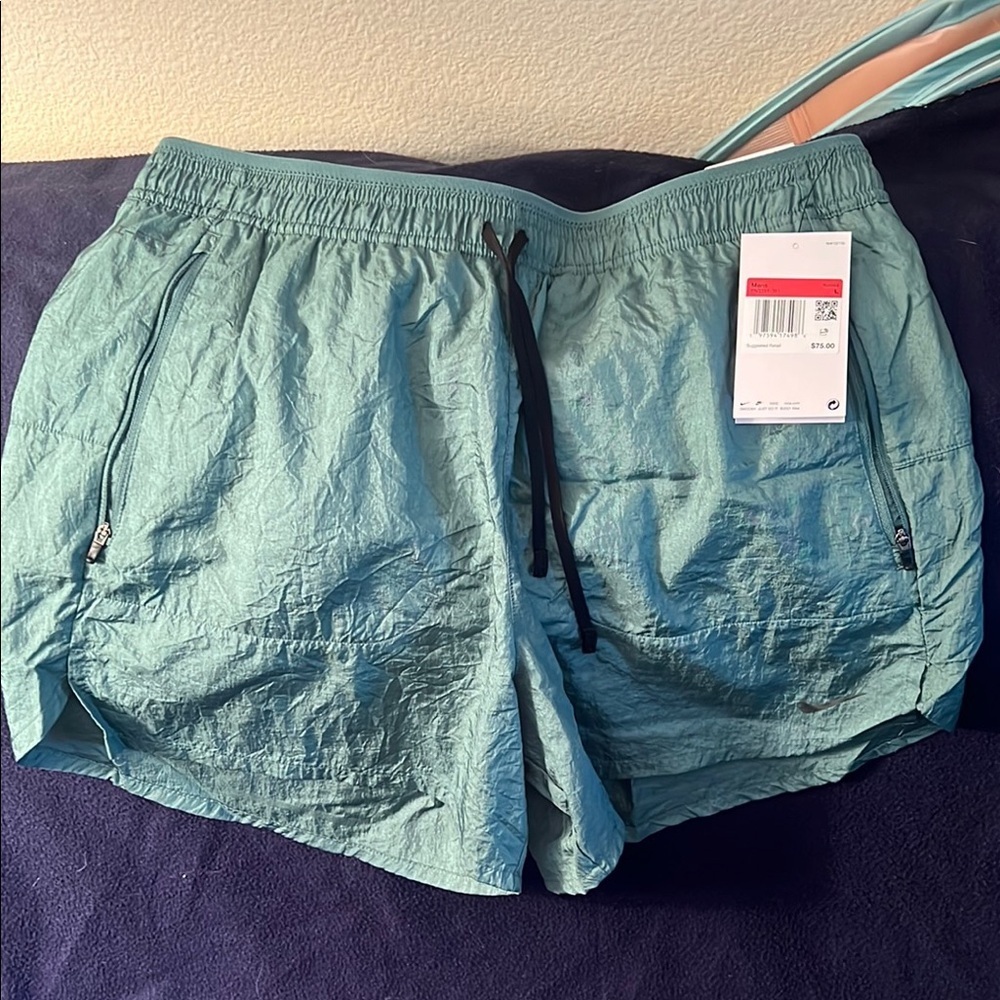 NWT Nike Stride Running Division Shorts​​